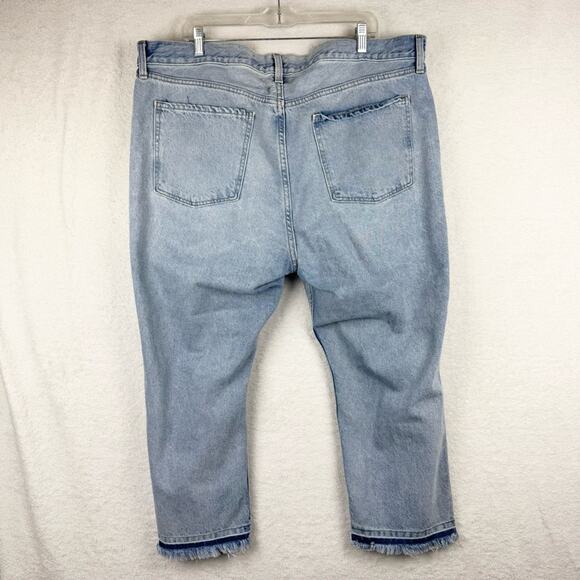 Old Navy High-Waisted Slouchy Straight Distressed Non-Stretch Jean Nessa Wash 18 - Picture 10 of 16